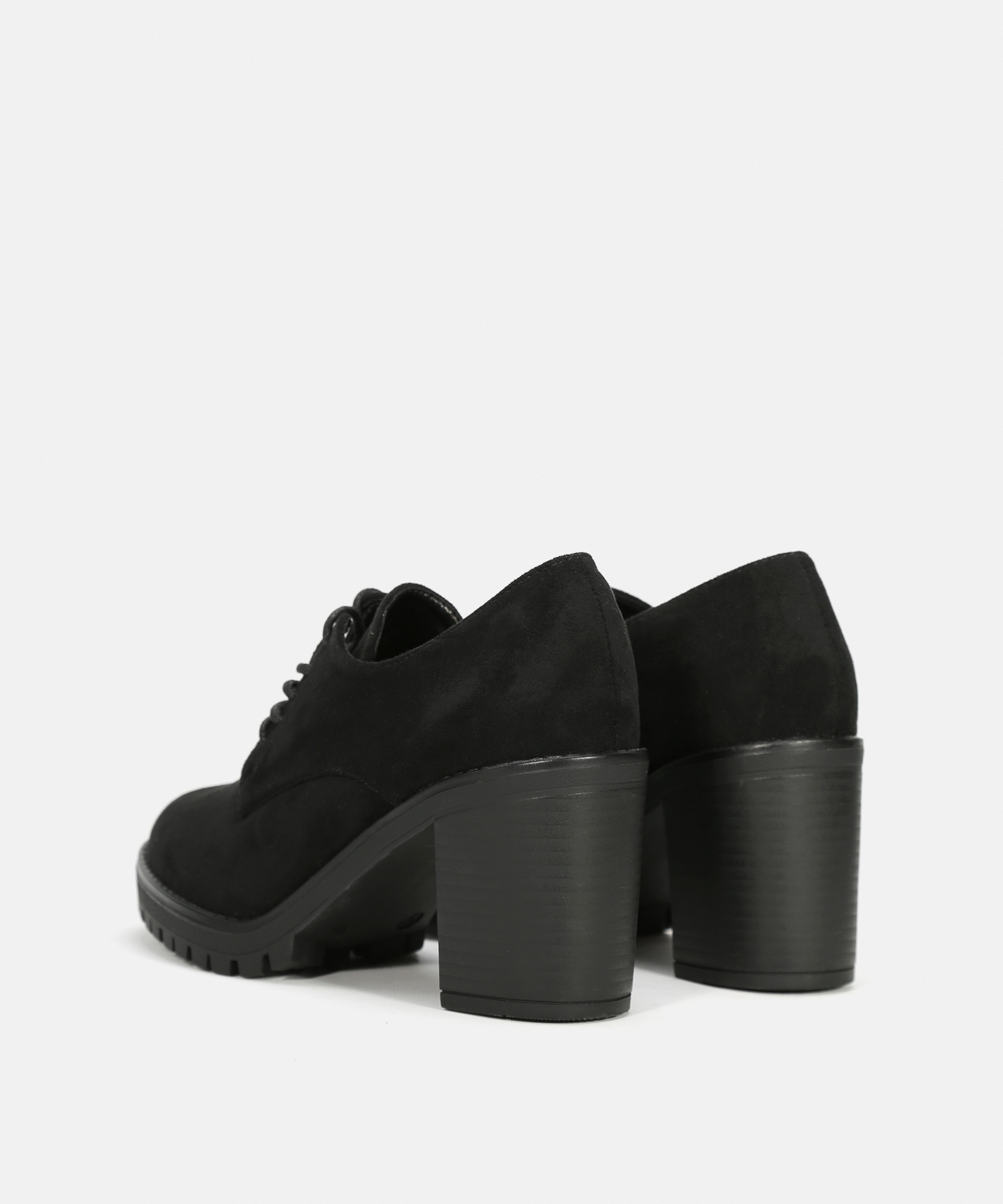 Sapatos salto cordão image number null